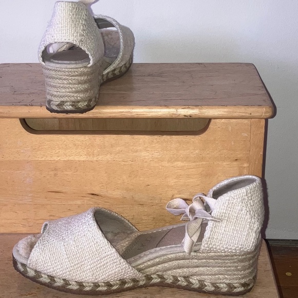 Cream UGG espadrilles - Picture 4 of 8